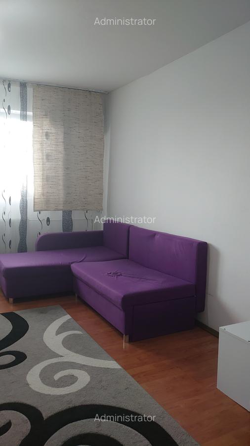 Garsonieră decomandată, mobilată în Steaua - 4