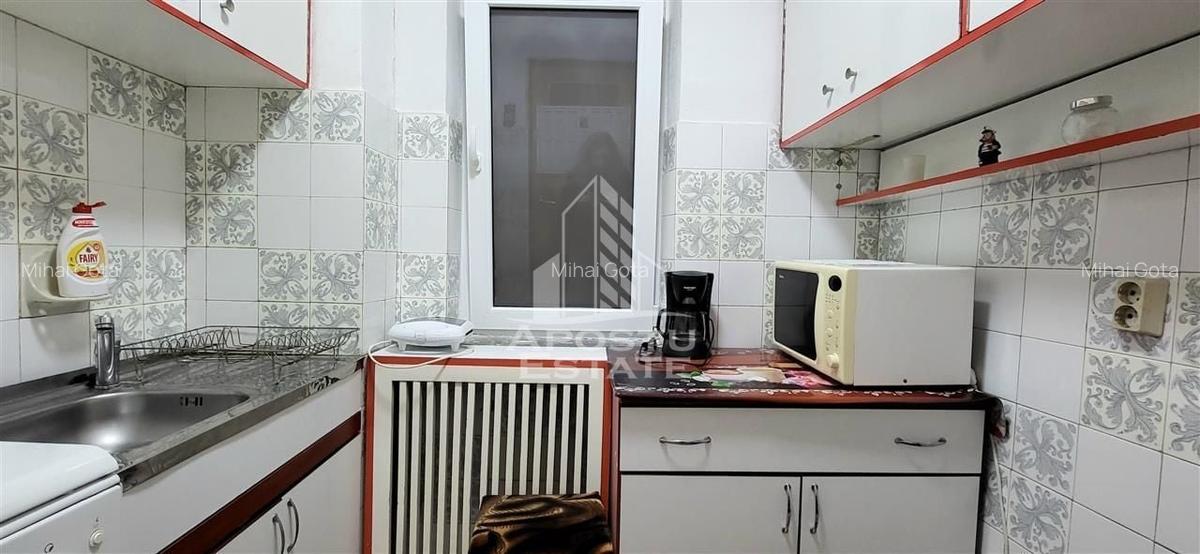 Apartament cu 3 camere decomandat în Gheorghe Lazăr - 2