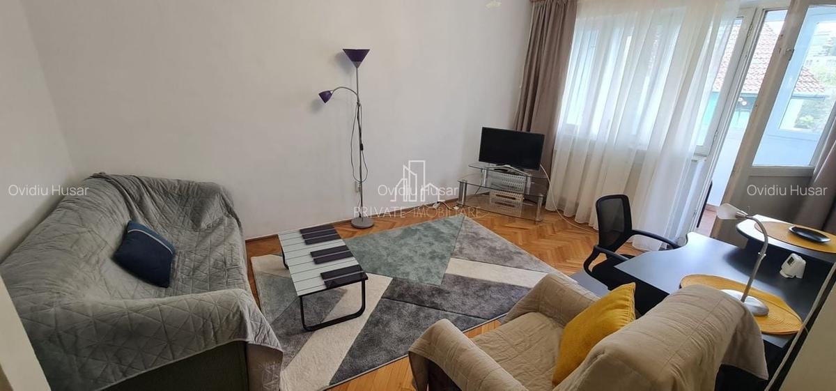 Apartament 3 Camere De Inchiriat, Bd 1848, Dambul Pietros - 1