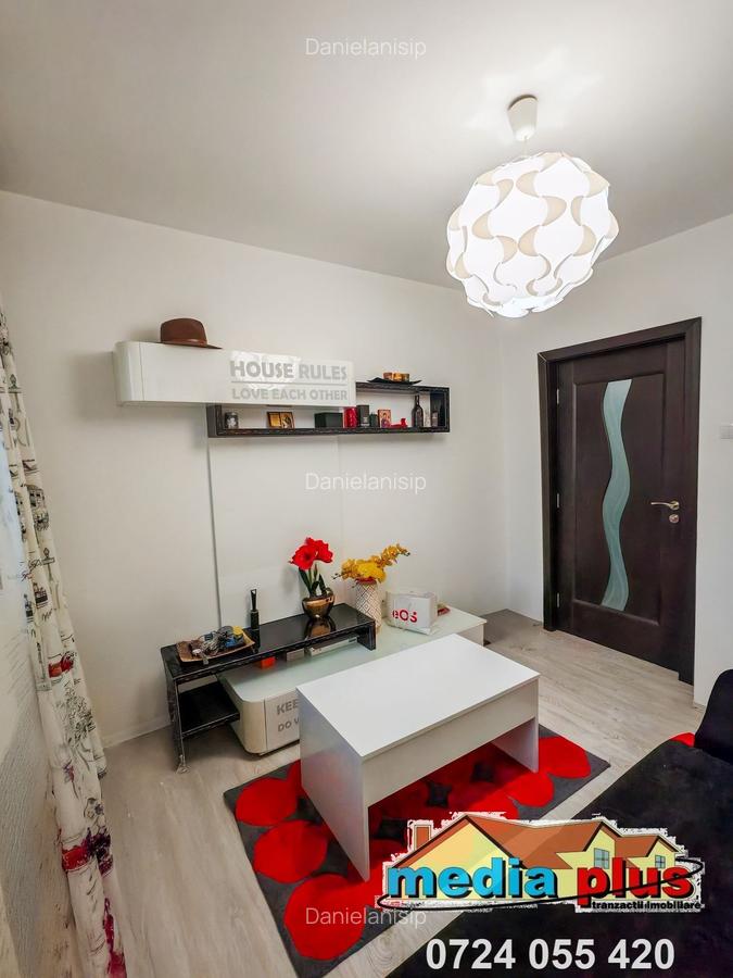 De vânzare – Apartament 3 camere decomandat, Micro 20 (Dunărea) - 5