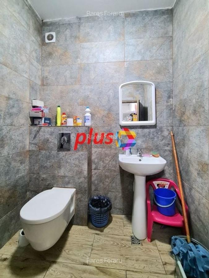 Spațiu comercial, 73 mp în Tractorul - 8