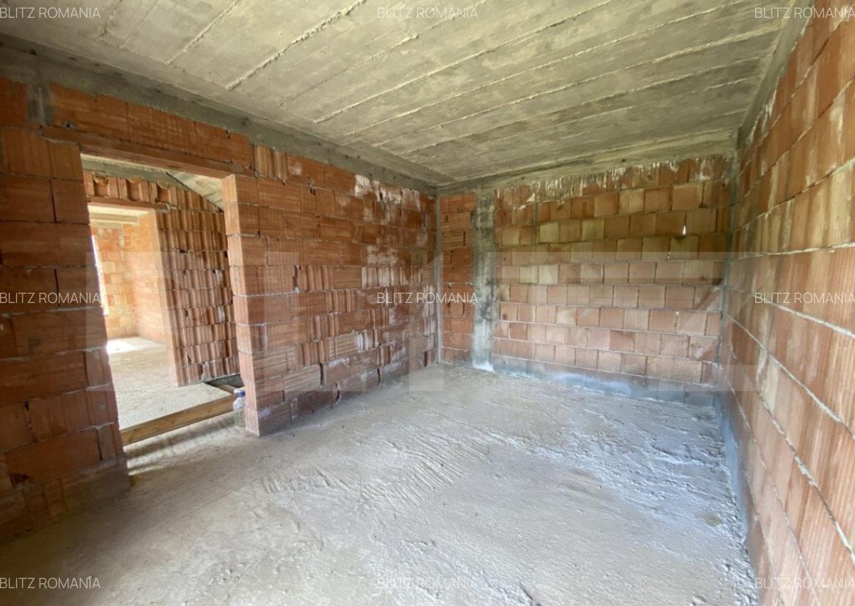 Casa familiala la rosu in suprafat utila de 199 mp si 400 mp - 13