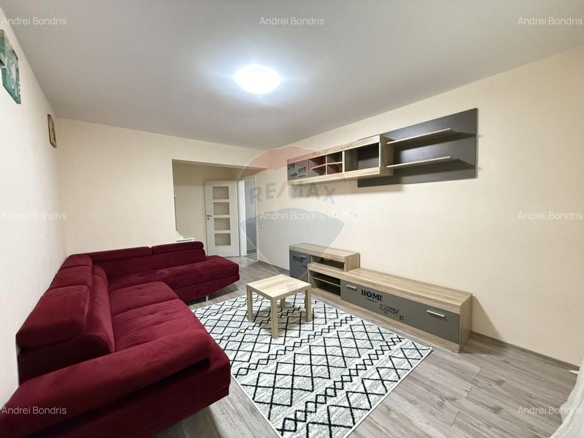 Apartament cu 3 camere de inchiriat Aparatorii Patriei - 1