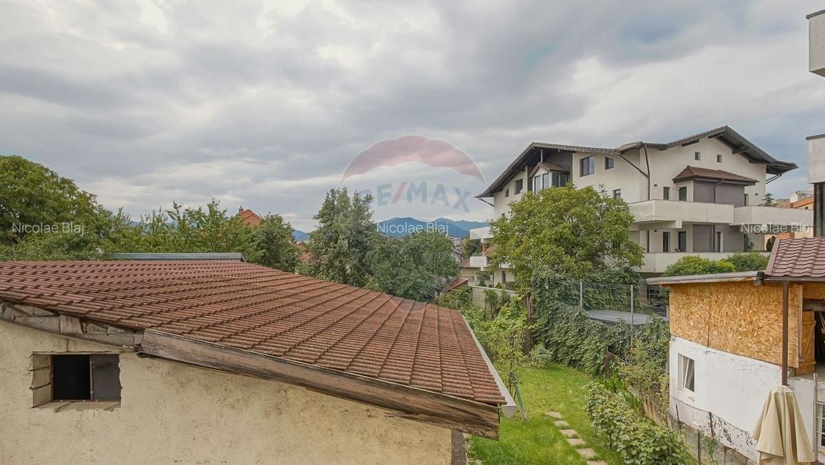 Confort de apartament, libertate de casa - 3 camere, curte si garaj - 30