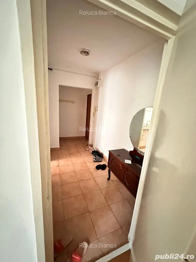 Apartament de vanzare - 3