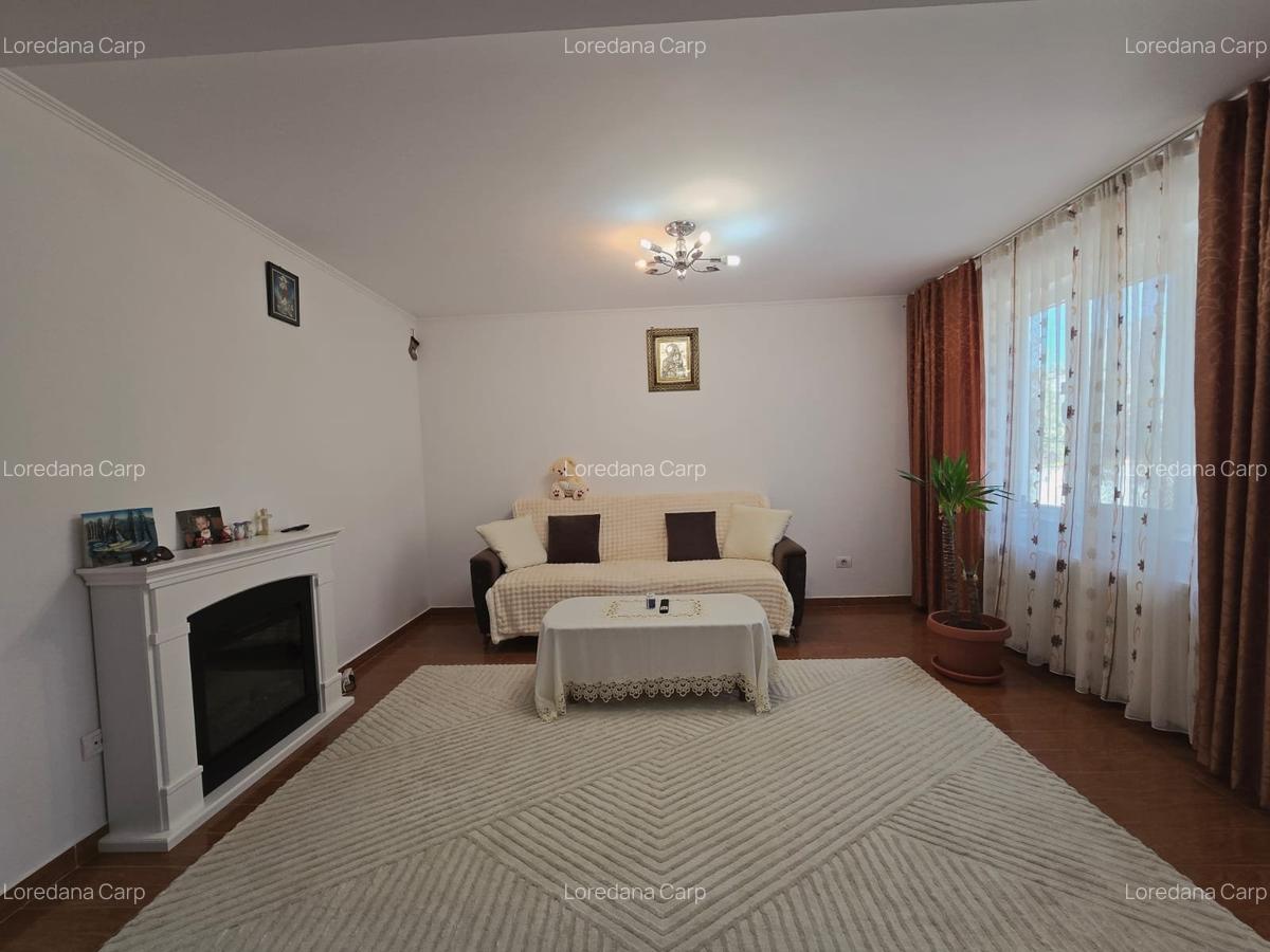 Vila tip duplex - 3 camere - semimobilat- 270mp teren - pod - cartierul nou - 3