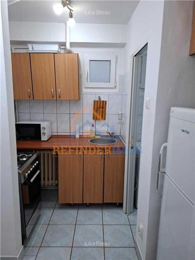 Vanzare apartament 1 camera zona Giurgiului - 3