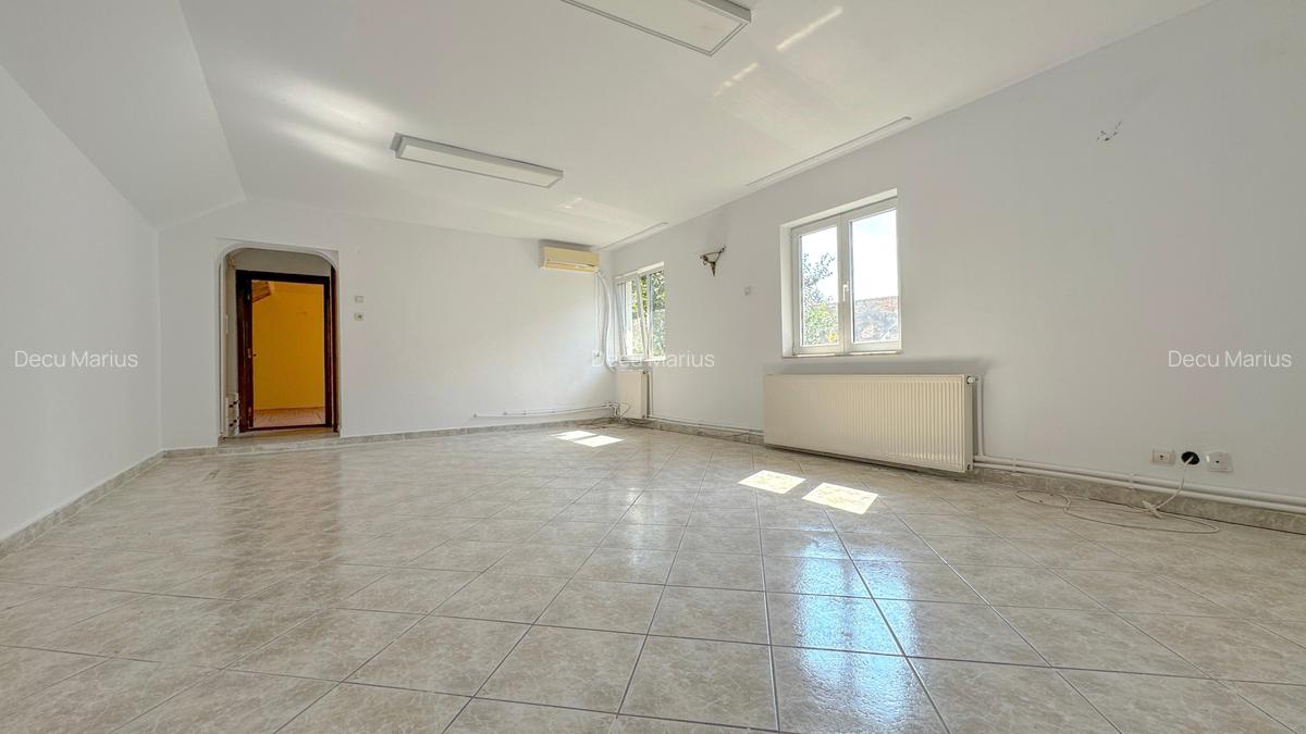 Apartament cu 3 camere semidecomandat, mobilat în Blumăna - 3