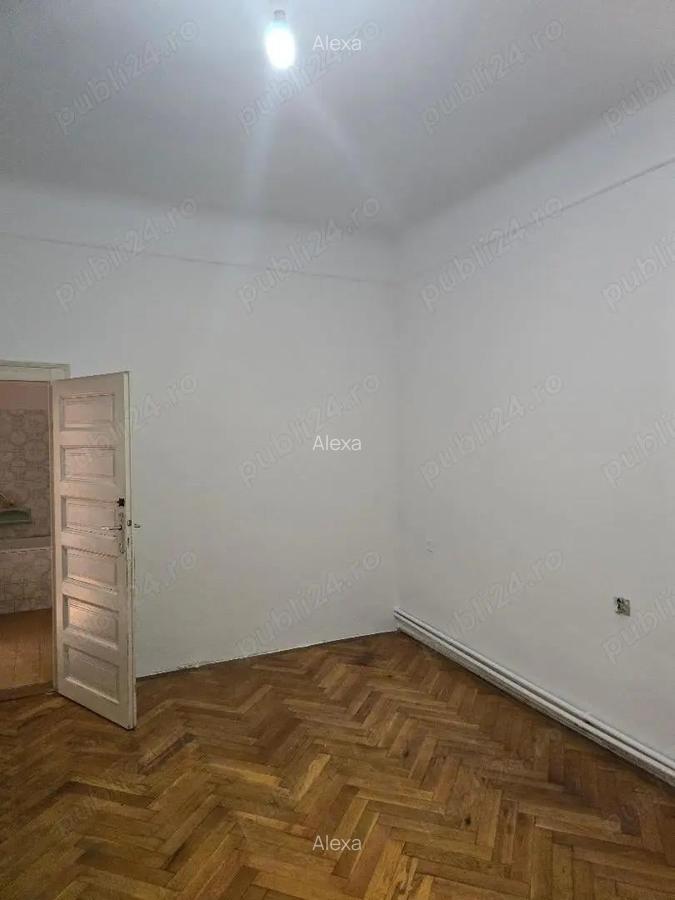 Vand casa ultrac Zona mag Crisul, SC 200 mp, teren 242mp,front stradal mare ,intrare auto, inc oras - 7