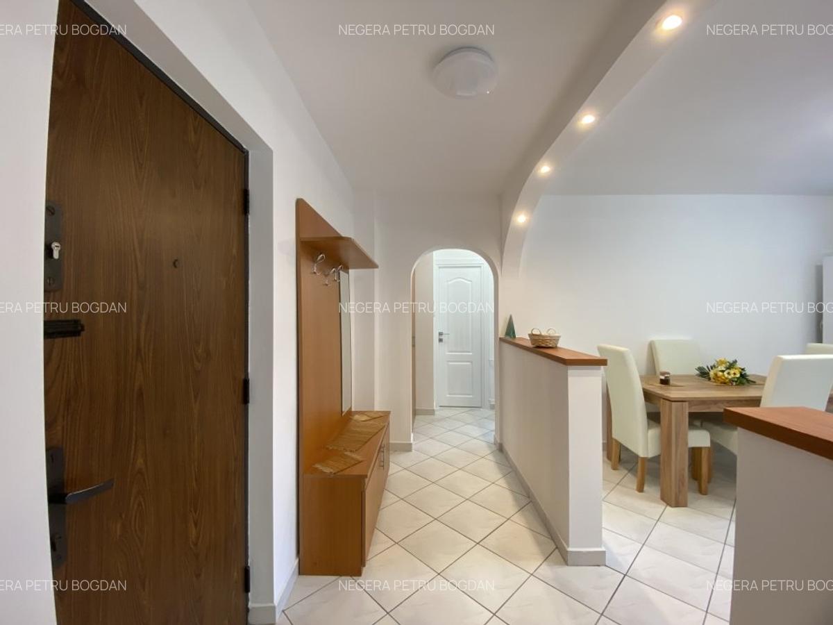 Romana,renovat nou,curat,cu spatii de depozitare. - 10