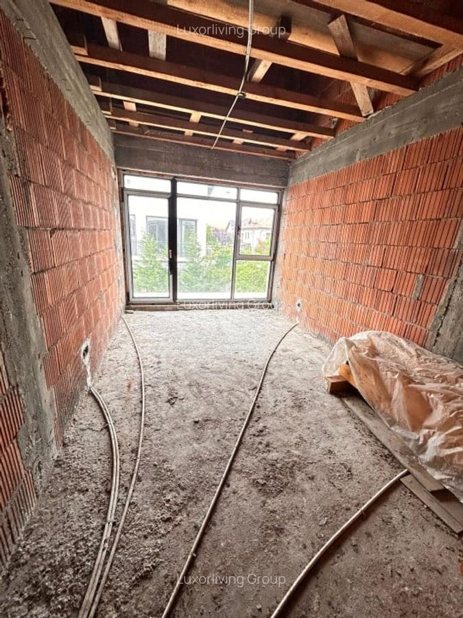 Vila spatioasa la rosu 4 camere Pipera/ pret negociabil - 7