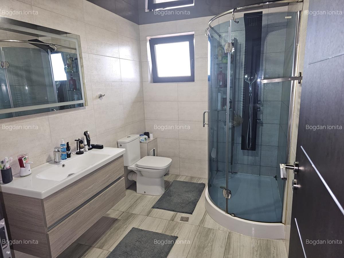 Casă cu 5 camere în Berceni - 10