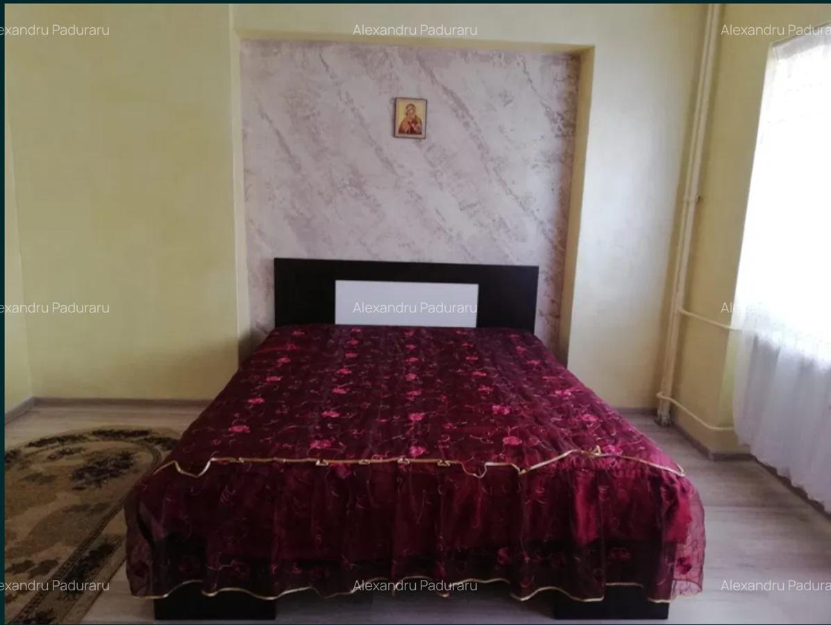 Pacurari-Toma Cozma-ap.1 camere decomandat,et.4/8,mobilat si utilat! - 1