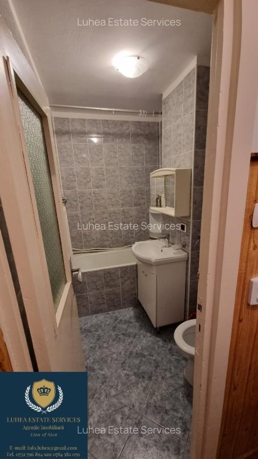 Închiriere - Apartament cu 2 camere zona Moto Velo, Reșița - 4