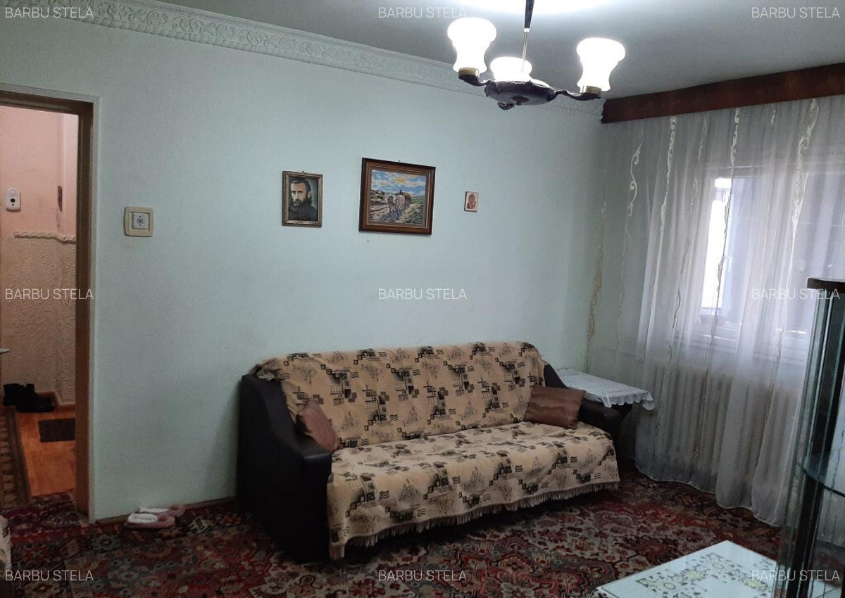 Apartament 2 camere,confort 2,nedecomandat,etajul 4/4,zona Cameliei - 7
