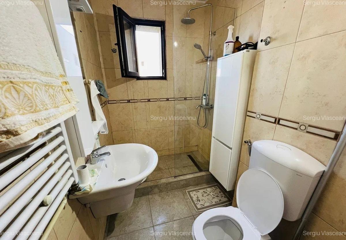 Apt 2 camere semidecomandat - 99.000 eur - 52mp - metrou Titan - 7