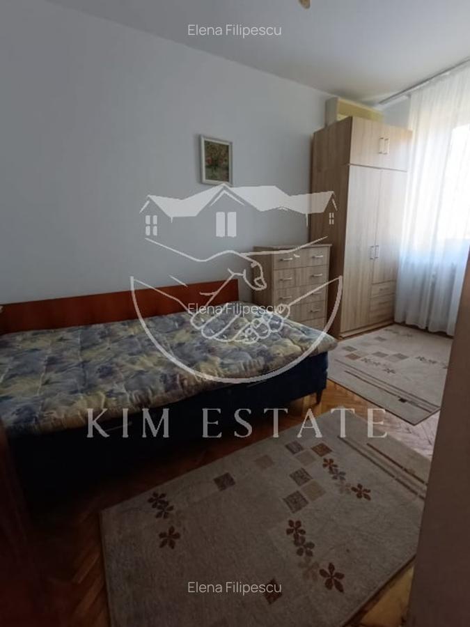 De vanzare apartament  3 camere Tomis 3 - 8