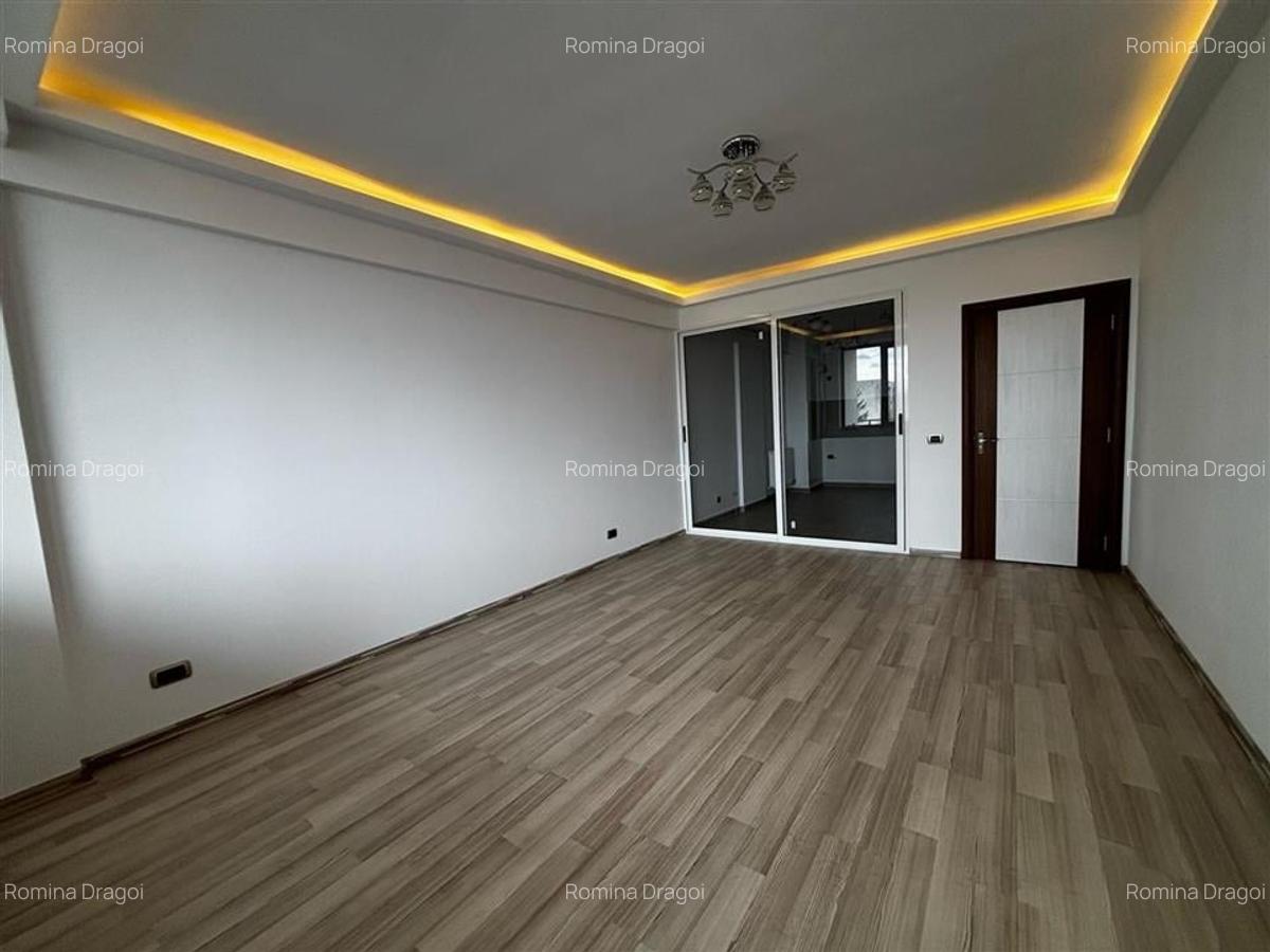 Apartament 3 camere Isaran - 1