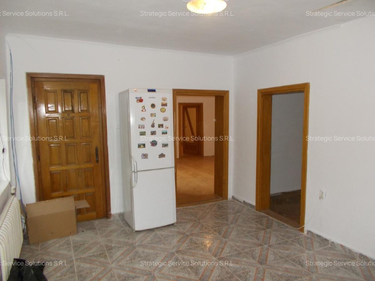 Casa, Timisora, zona Plopi, parter, caramida, 3 camere, 370mp teren - 7