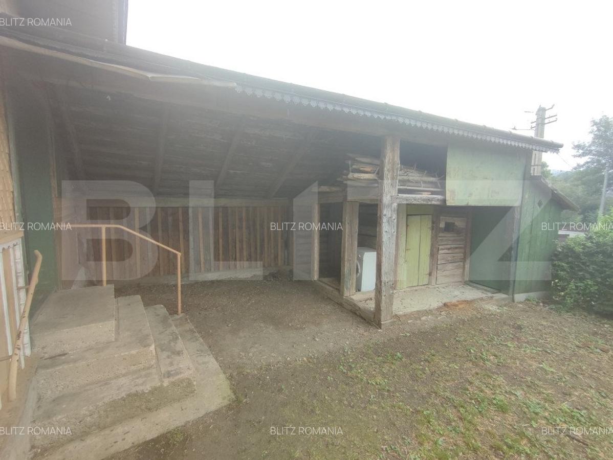 Casa 4 camere, 2610 mp teren, zona Solca, Radauti - 7