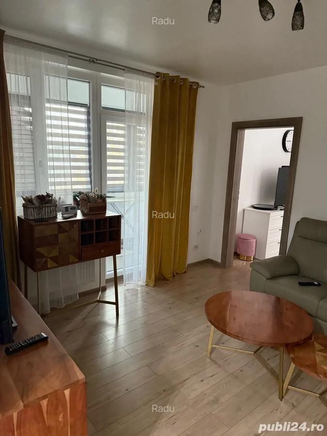 De vanzare apartament 3 camere - 5