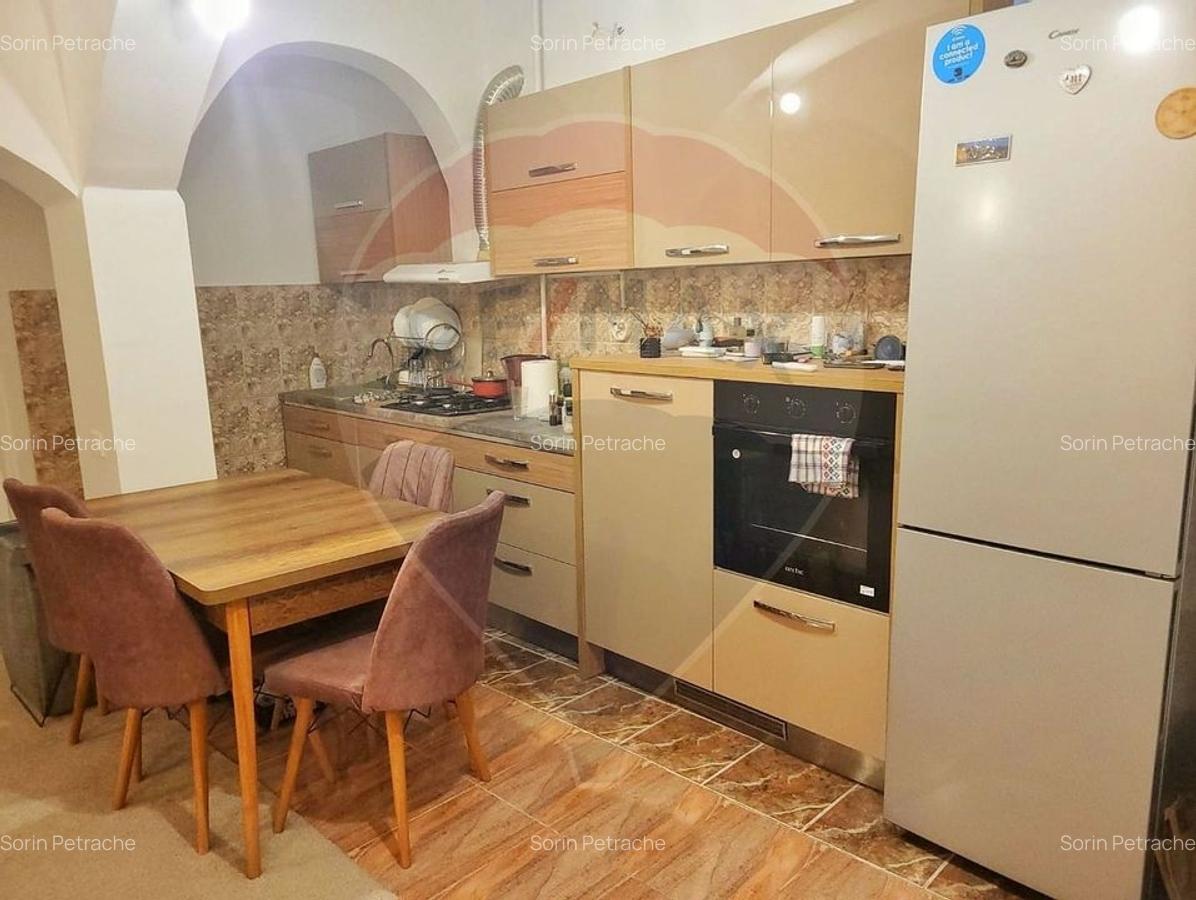 Casa cu 4 camere, terasa in inima Bucurestiului| Armeneasca Comision0 - 4