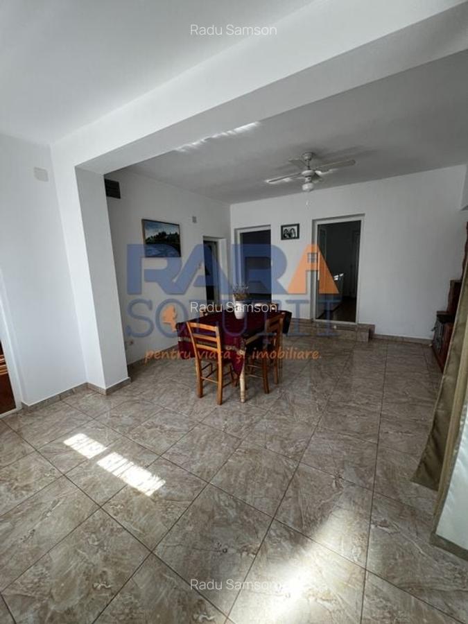 Casă 2015 - 4 dormitoare, 2 băi, 2 bucătării - 19