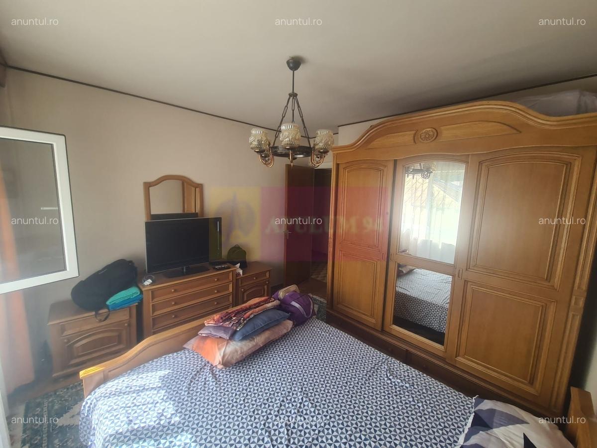 Apartament cu 3 camere de vanzare in Sinaia - 5