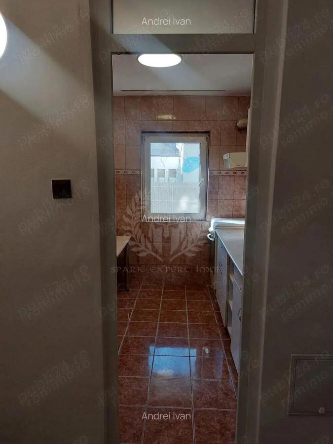 2 camre zona 9 Mai - 2