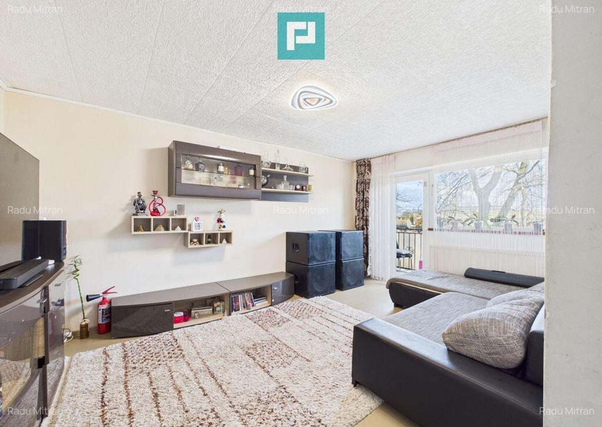 Apartament 3 camere la etaj 1 in Aradul nou - 1