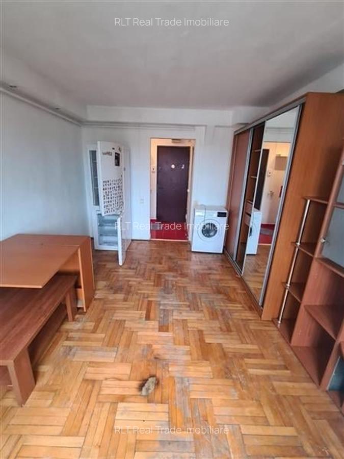 Garsoniera mobilata zona Uzina 2 - 4