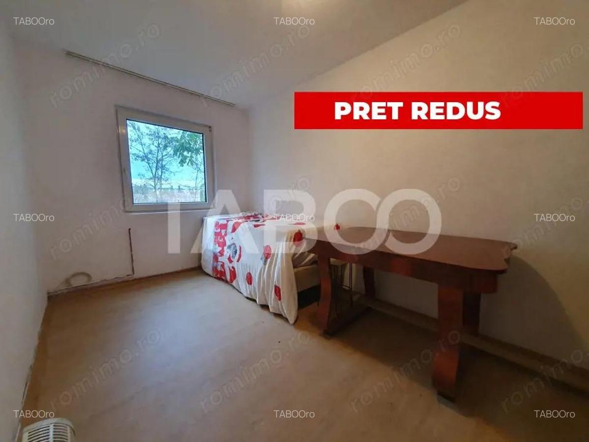 Apartament 2 camere semidecomandat 40 mp utili + 3 mp balcon etaj 2 - 5