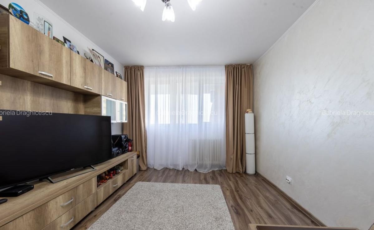 Apartament cu 3 camere decomandat, mobilat în Pantelimon - 2