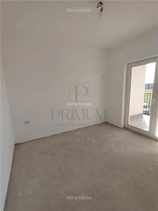 Duplex 5 camere - 2 dormitoare la parter - bucatarie inchisa - 10