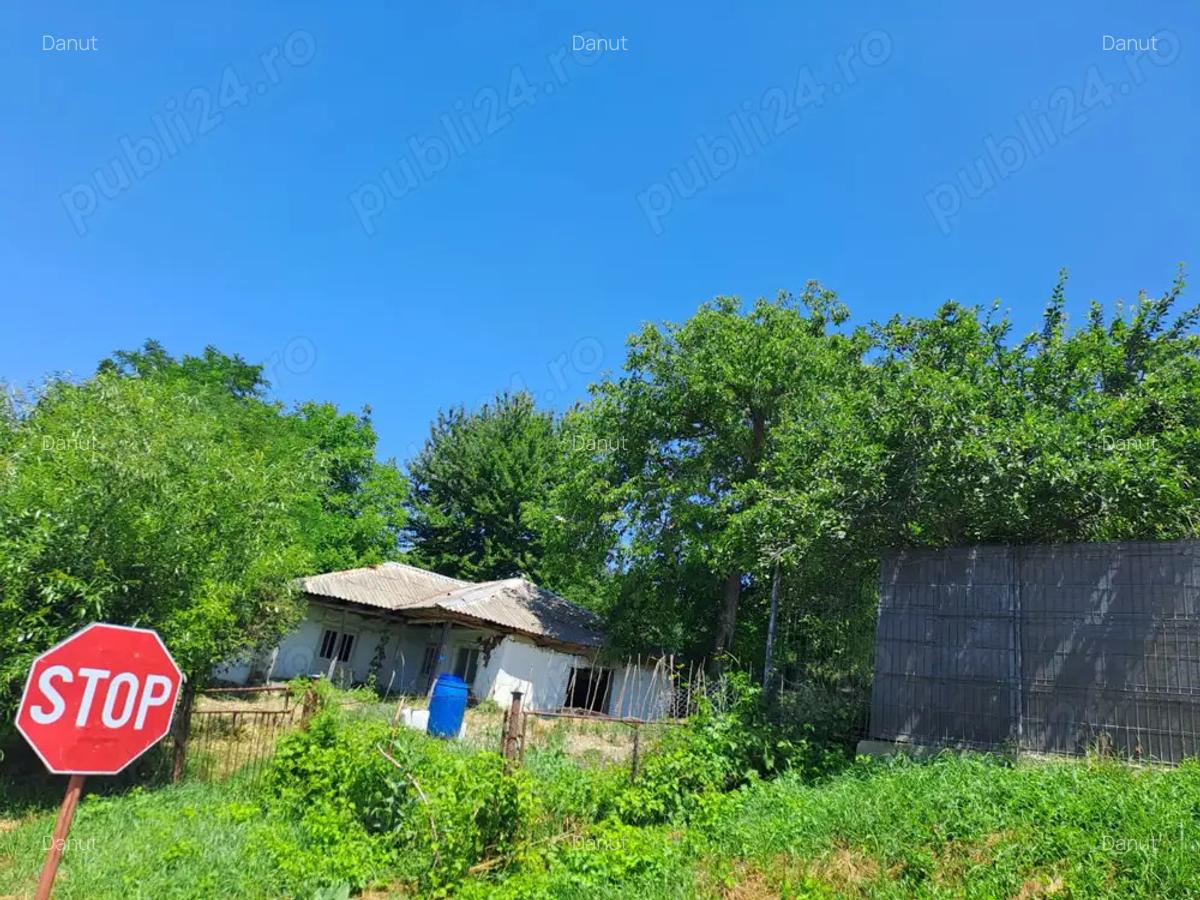 Vand casa si teren. - 3