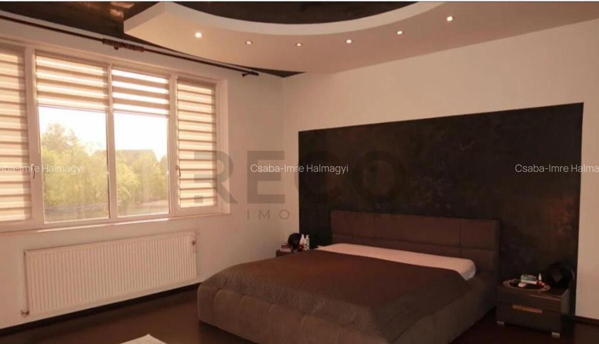 Vila de lux in Sanmartin, Beverly Hills - 36