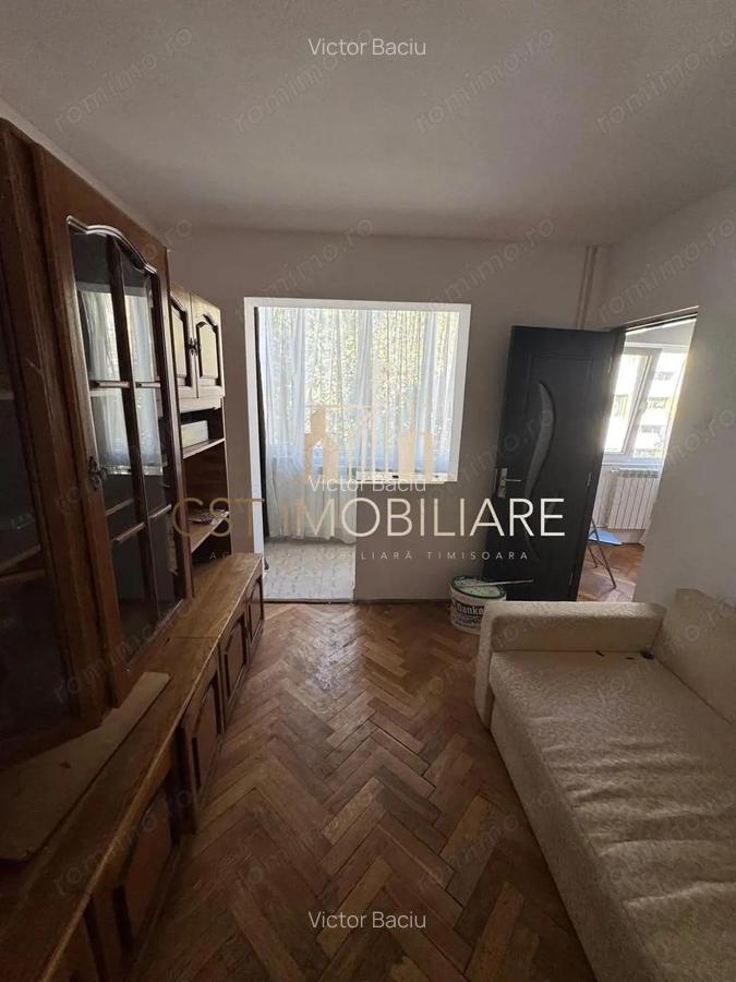Apartament , 3 camere , dacia - 8