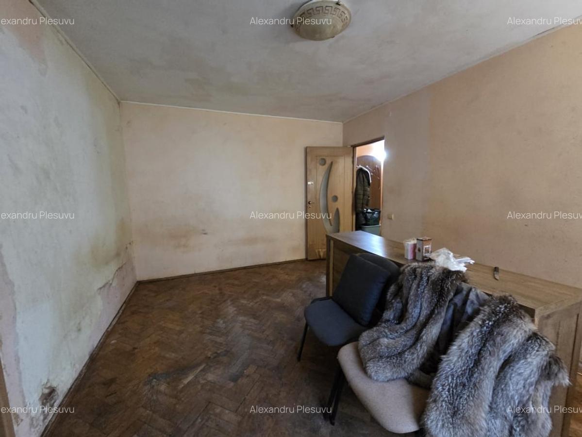 DE VANZARE-APARTAMENT 2 CAMERE-ALEXANDRU CEL BUN - 1