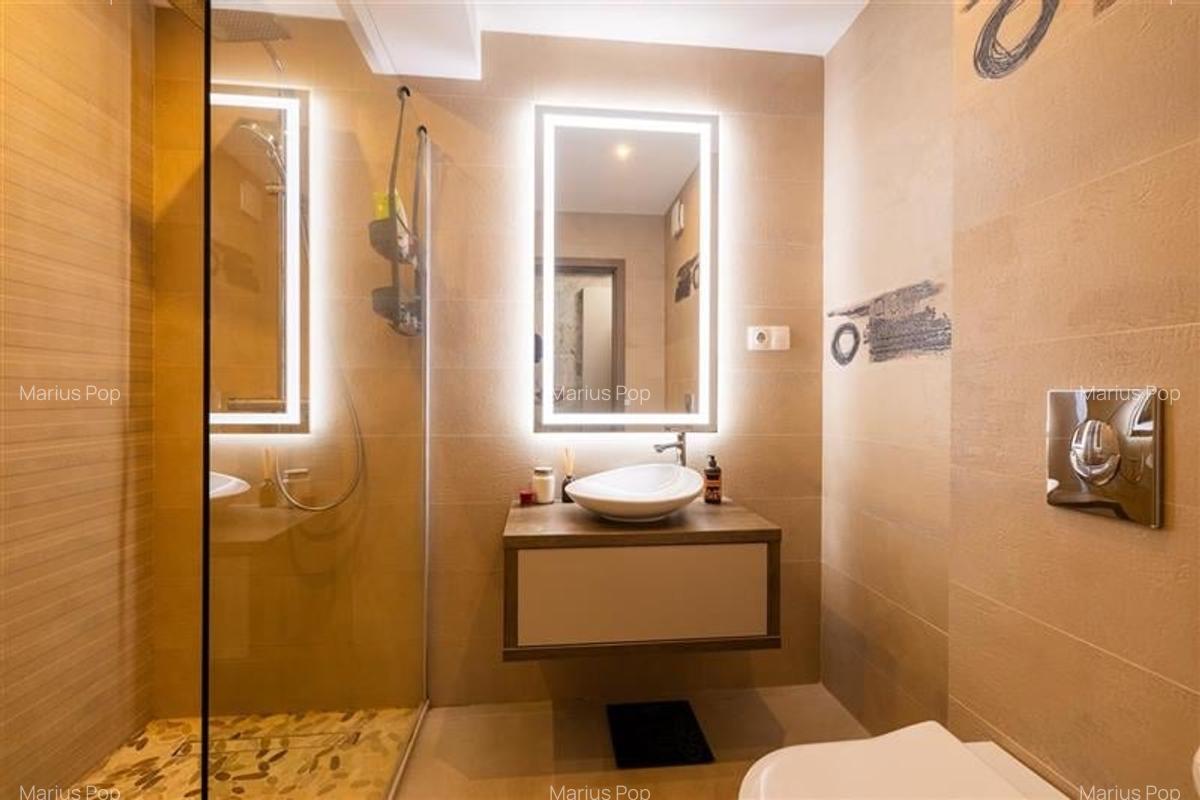 Apartament cu 3 camere decomandat, mobilat în Tractorul - 4