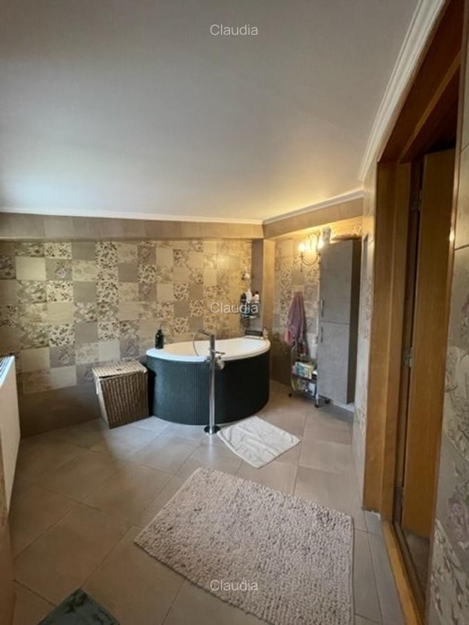 Apartament cu 5 camere semidecomandat, mobilat în Calea Călărașilor - 13