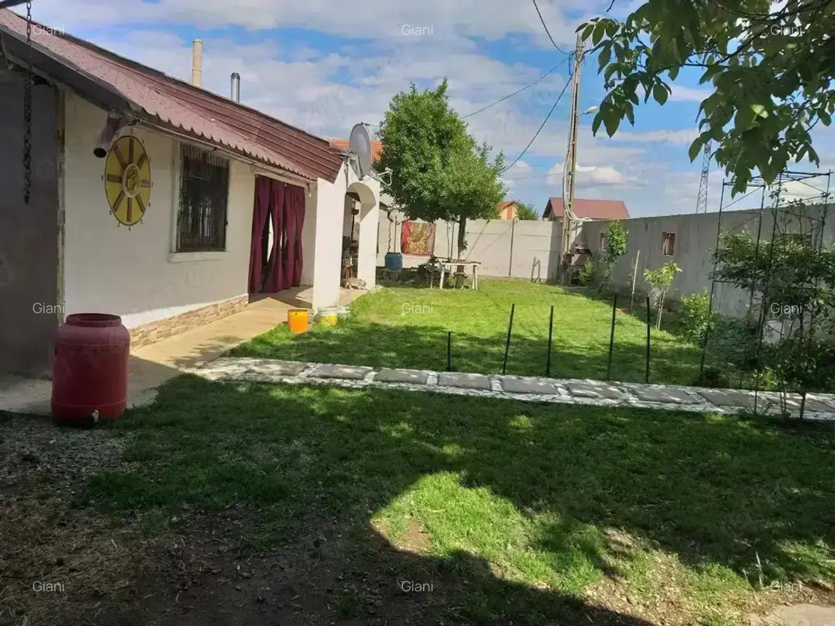 Vand casa si teren la pret de apartament in Targu-Jiu - 1