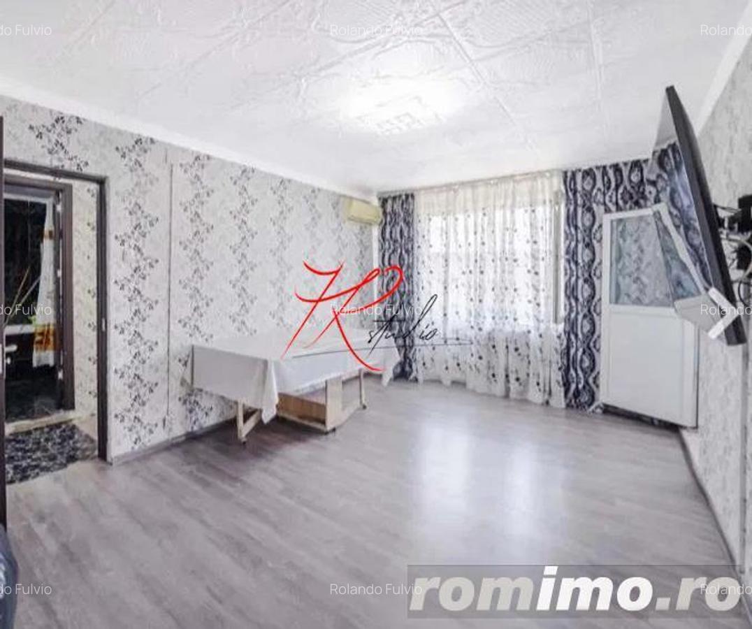 Vanzare apartament 4 camere Tei - 2
