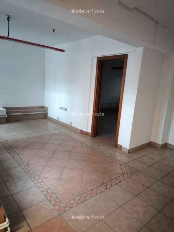 Ultracentral -spatiu comercial cu parcare pentru activitati diverse - 20 Ultracentral -spatiu comercial cu parcare pentru activitati diverse - 20