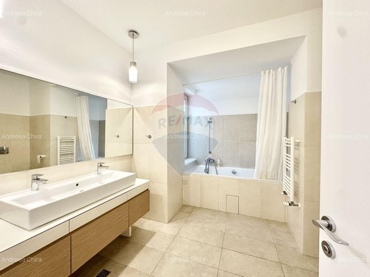 Apartament cu 6 camere decomandat în Nordului - 5