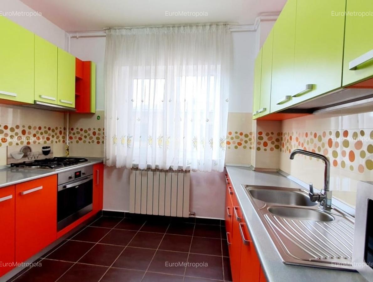 Apartament 3 camere , loc parcare, complex securiazat - 7