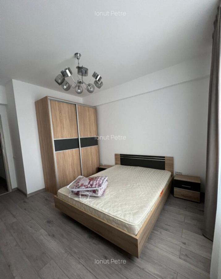 Proprietar-inchiriez apartament 2 cam,Iuliu Maniu nr.405,parcare subt. - 3