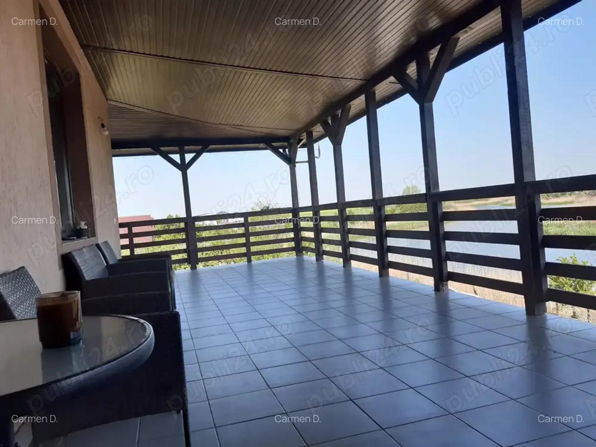 Casa pe malul lacului - 2