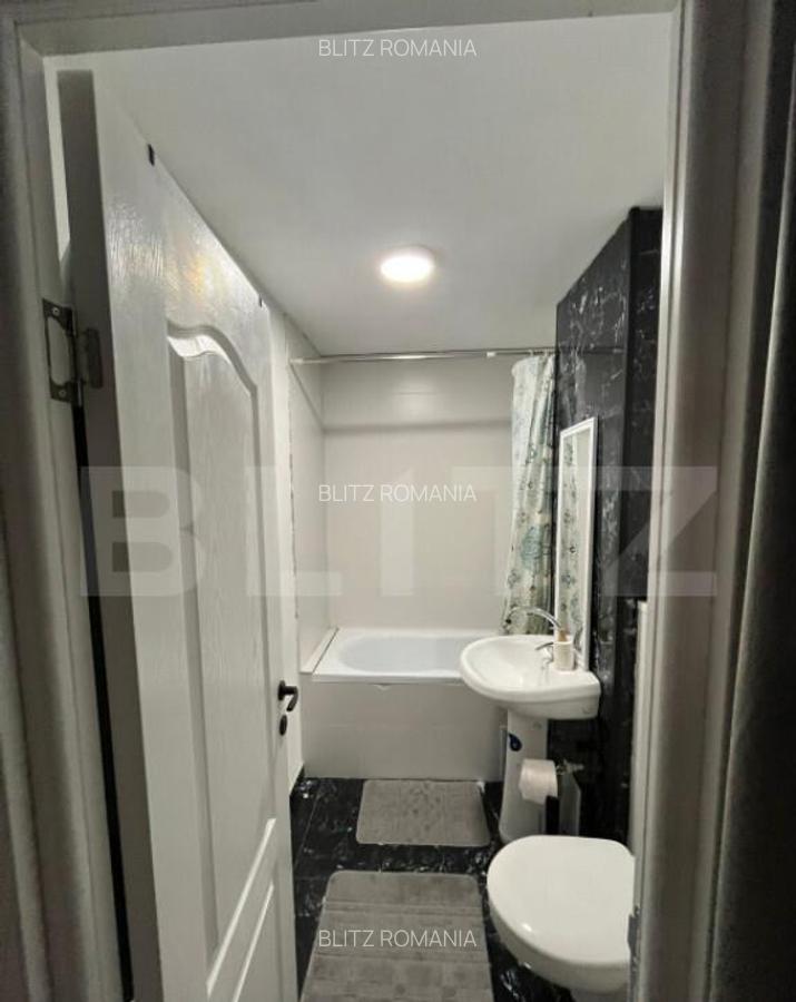 Apartament renovat, decomandat , 2 camere, zona micro 3 - 4