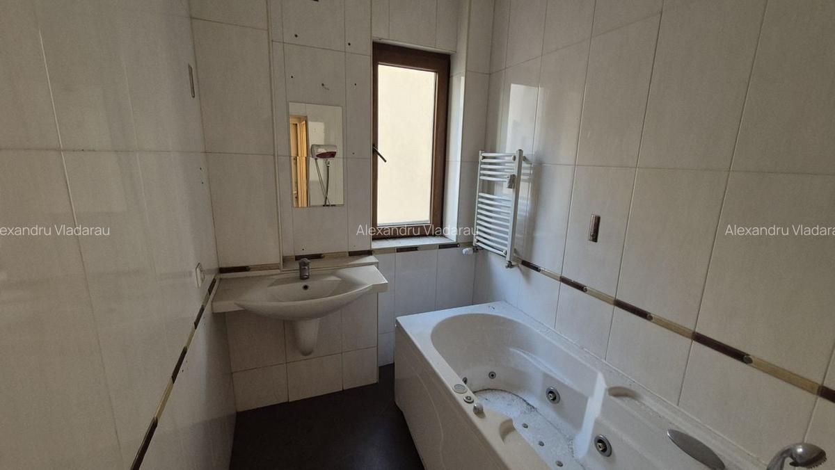 Apartament cu 3 camere 103,78 mp - piata Romana - 11