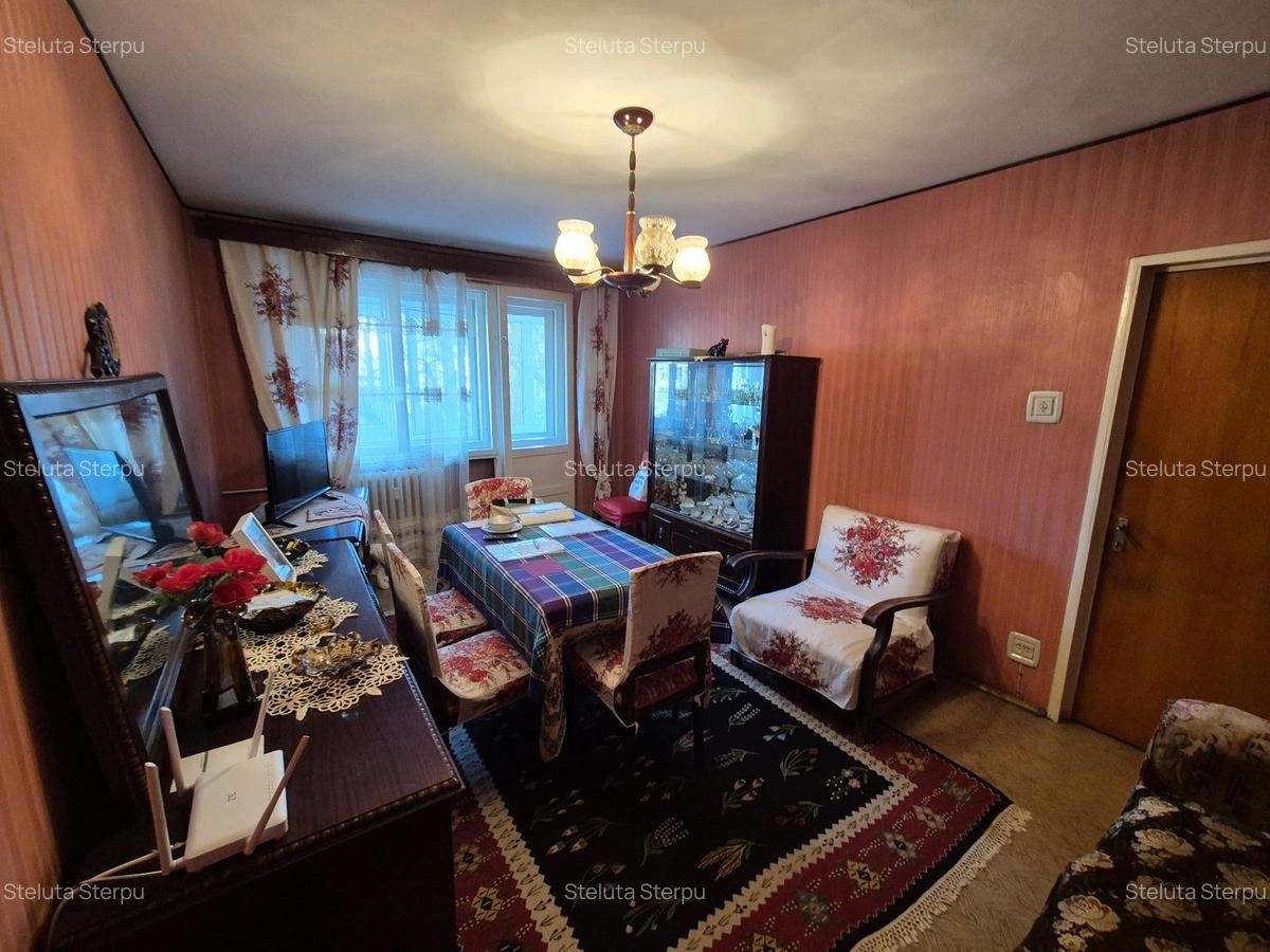 Apartament cu 3 camere decomandat în 1 Mai - 4